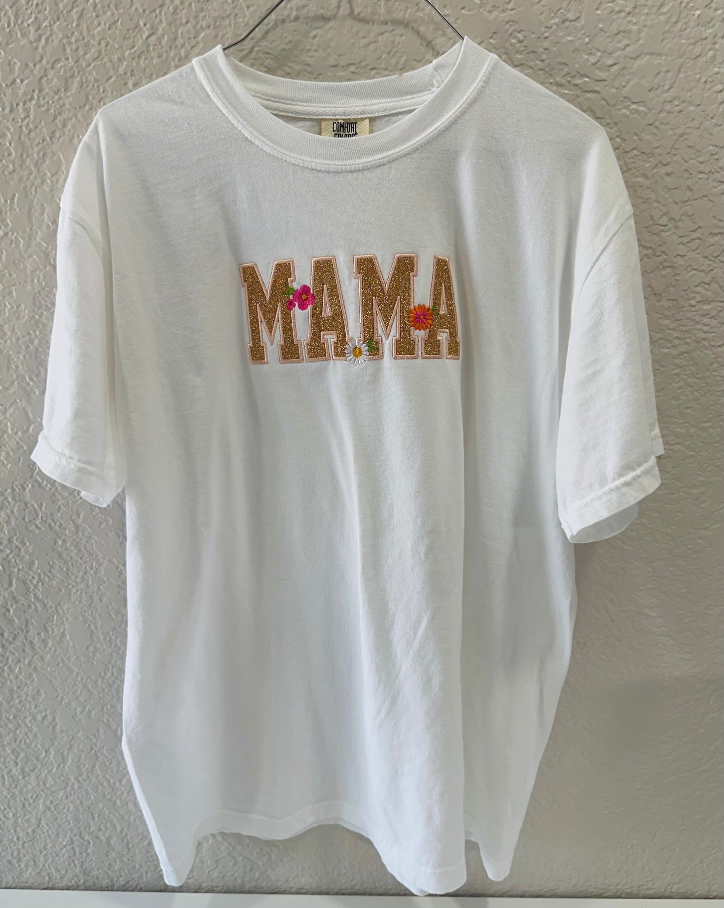 white mama t-shirt, full view 